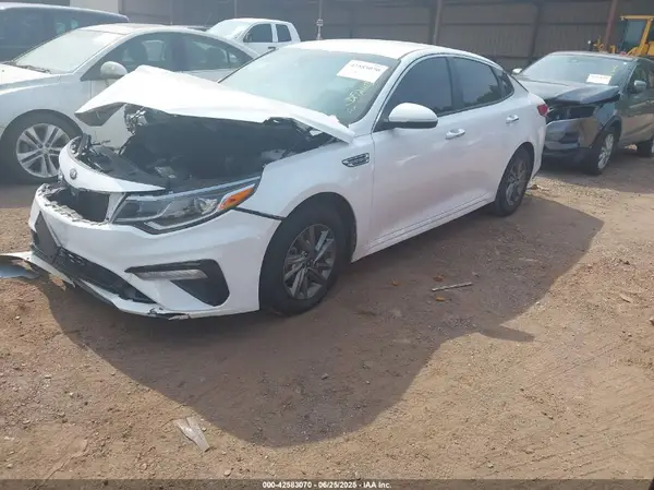 5XXGT4L30KG349681 2019 KIA OPTIMA - Image 2