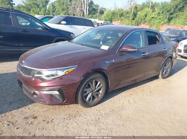 5XXGT4L30KG351303 2019 KIA OPTIMA - Image 2