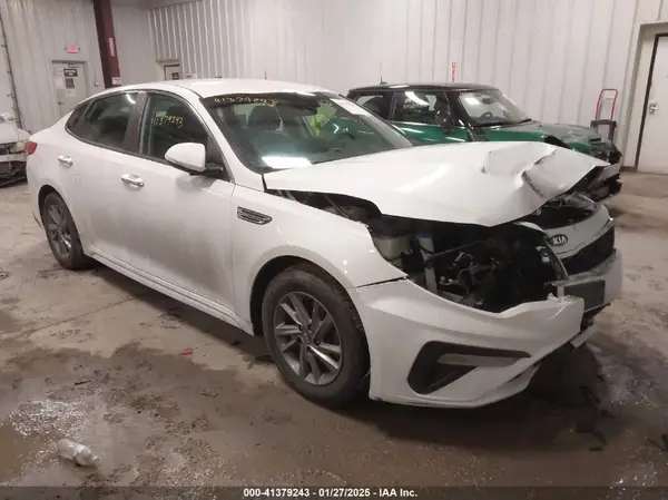 5XXGT4L30KG351561 2019 KIA OPTIMA - Image 1