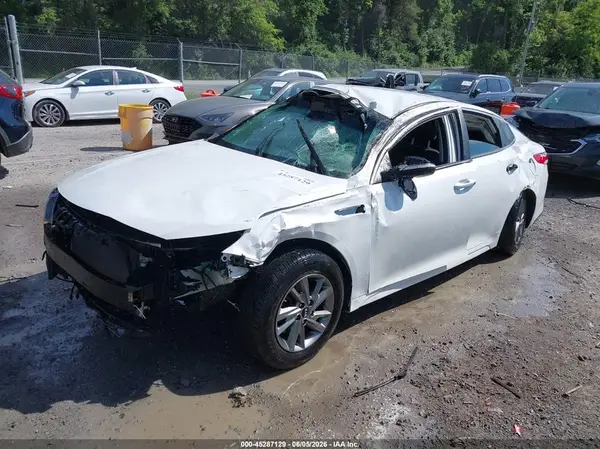 5XXGT4L30KG352550 2019 KIA OPTIMA - Image 2