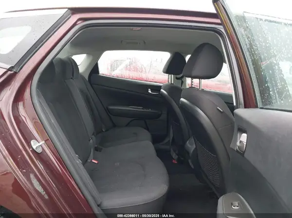 5XXGT4L30KG355125 2019 KIA OPTIMA - Image 8