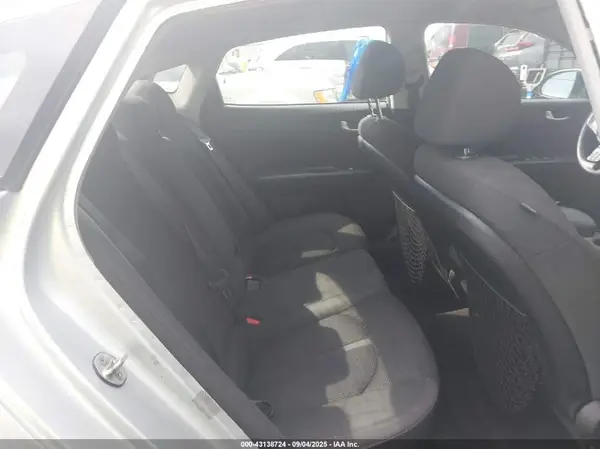 5XXGT4L30KG357277 2019 KIA OPTIMA - Image 8