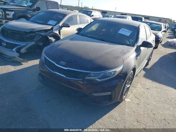 5XXGT4L30KG357943 2019 KIA OPTIMA - Image 2