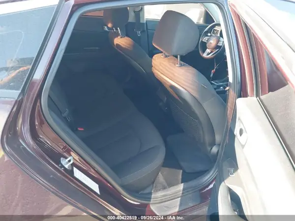 5XXGT4L30KG357943 2019 KIA OPTIMA - Image 8