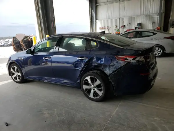 5XXGT4L30KG359319 2019 KIA OPTIMA - Image 2