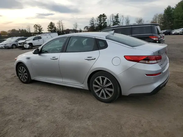 5XXGT4L30KG359918 2019 KIA OPTIMA - Image 2