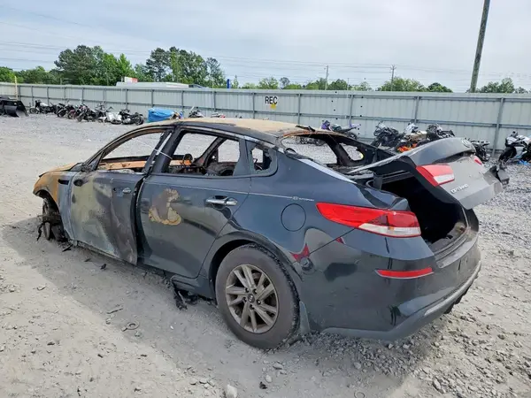 5XXGT4L30KG363550 2019 KIA OPTIMA - Image 2