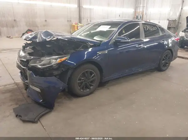 5XXGT4L30KG364357 2019 KIA OPTIMA - Image 2