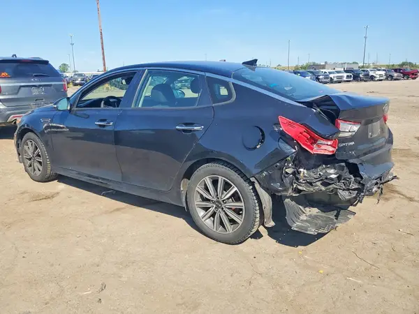 5XXGT4L30KG366318 2019 KIA OPTIMA - Image 2