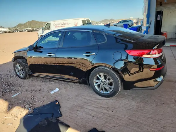 5XXGT4L30KG374404 2019 KIA OPTIMA - Image 2