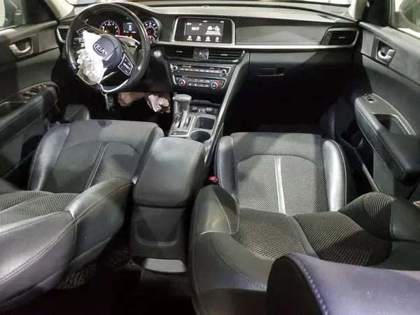 5XXGT4L30KG377030 2019 KIA OPTIMA - Image 8