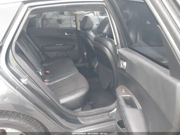 5XXGT4L30KG378288 2019 KIA OPTIMA - Image 8
