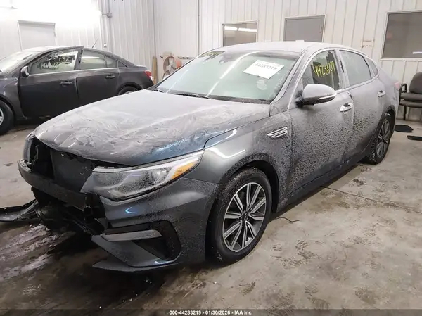 5XXGT4L30KG378873 2019 KIA OPTIMA - Image 2