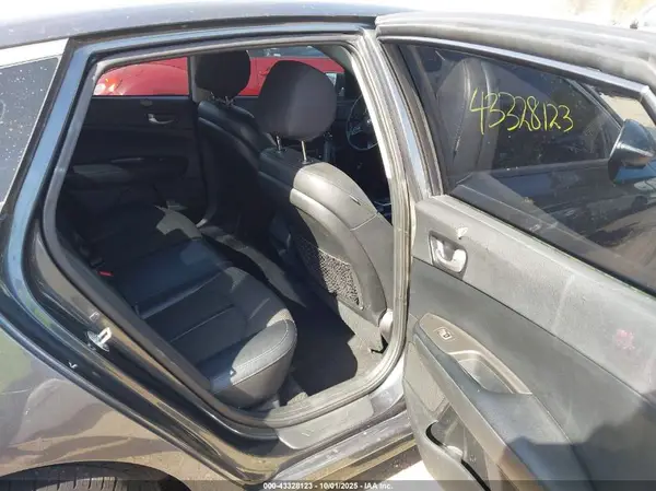 5XXGT4L30KG379425 2019 KIA OPTIMA - Image 8