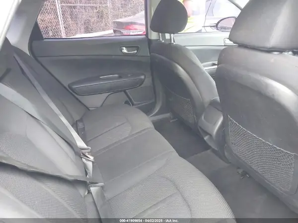 5XXGT4L30LG384397 2020 KIA OPTIMA - Image 8