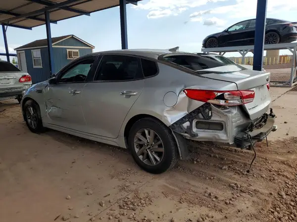 5XXGT4L30LG389566 2020 KIA OPTIMA - Image 2