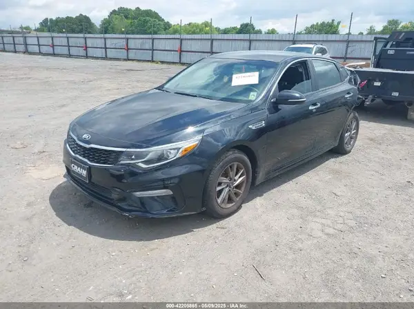 5XXGT4L30LG389907 2020 KIA OPTIMA - Image 2