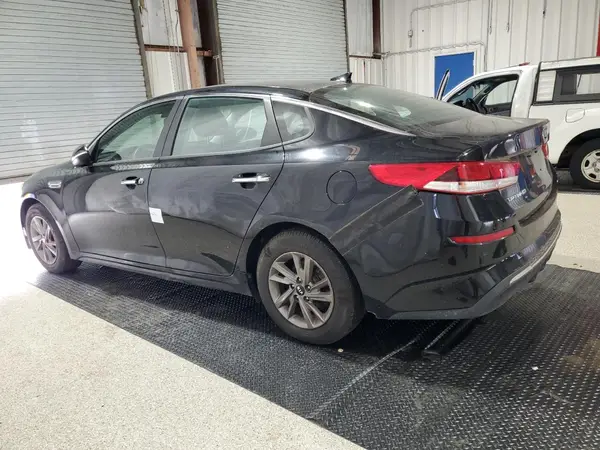 5XXGT4L30LG393259 2020 KIA OPTIMA - Image 2