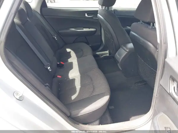 5XXGT4L30LG393827 2020 KIA OPTIMA - Image 8