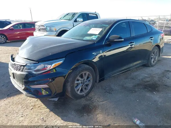 5XXGT4L30LG403885 2020 KIA OPTIMA - Image 2