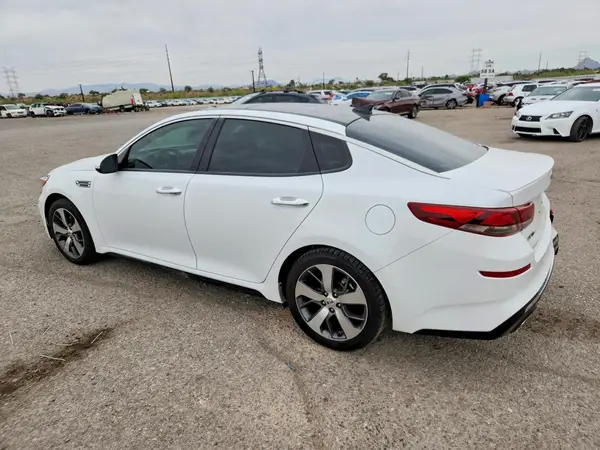 5XXGT4L30LG404955 2020 KIA OPTIMA - Image 2