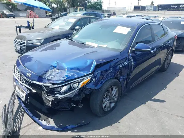 5XXGT4L30LG412697 2020 KIA OPTIMA - Image 2