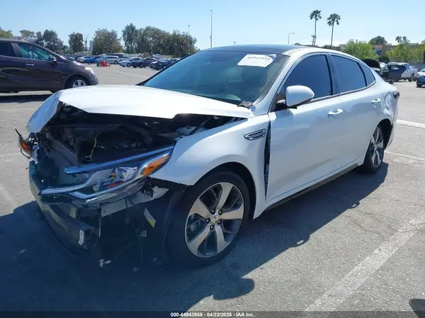 5XXGT4L30LG413851 2020 KIA OPTIMA - Image 2
