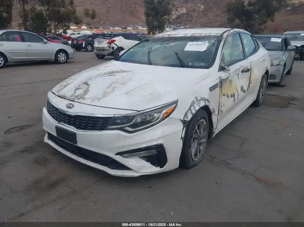 5XXGT4L30LG414482 2020 KIA OPTIMA - Image 2