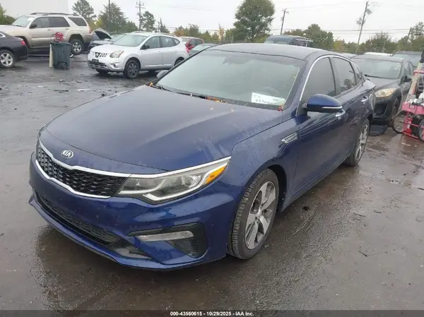 5XXGT4L30LG416054 2020 KIA OPTIMA - Image 2