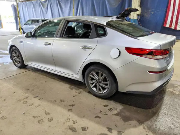 5XXGT4L30LG418287 2020 KIA OPTIMA - Image 2