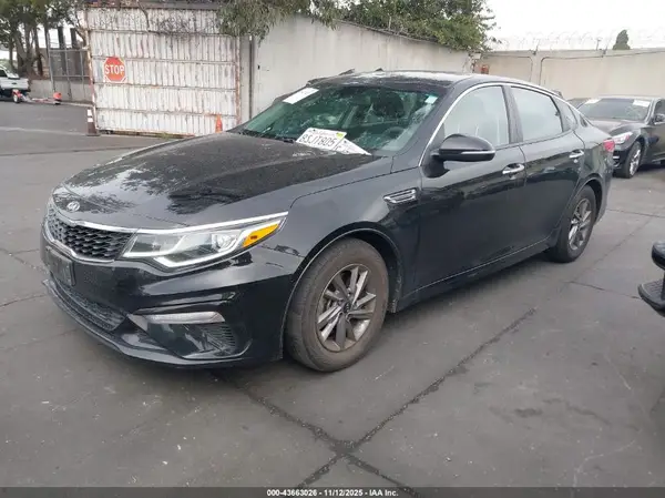 5XXGT4L30LG420458 2020 KIA OPTIMA - Image 2