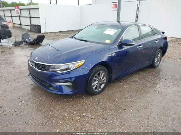 5XXGT4L30LG421416 2020 KIA OPTIMA - Image 2