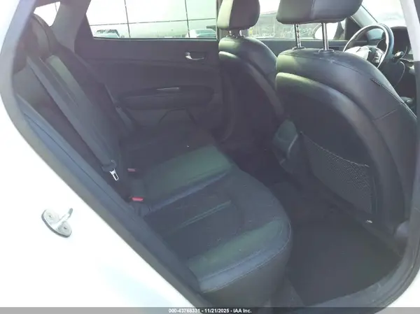 5XXGT4L30LG429239 2020 KIA OPTIMA - Image 8