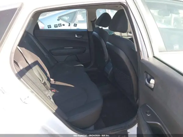 5XXGT4L30LG429578 2020 KIA OPTIMA - Image 8