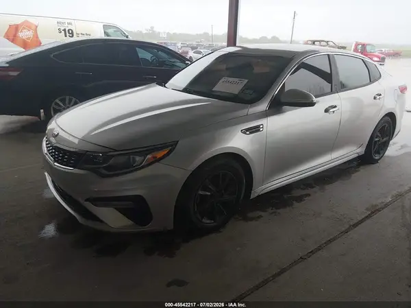 5XXGT4L30LG431329 2020 KIA OPTIMA - Image 2