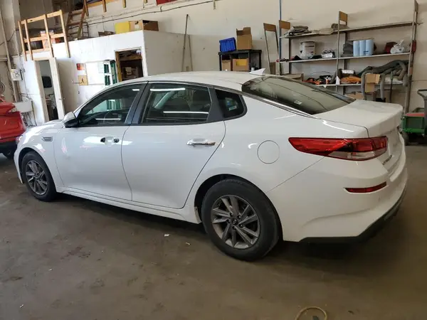 5XXGT4L30LG431802 2020 KIA OPTIMA - Image 2
