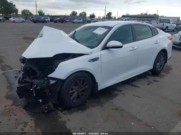 5XXGT4L30LG437048 2020 KIA OPTIMA - Image 2