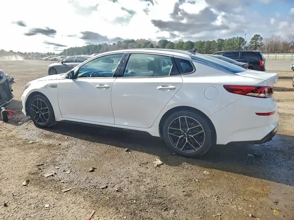 5XXGT4L30LG439415 2020 KIA OPTIMA - Image 2