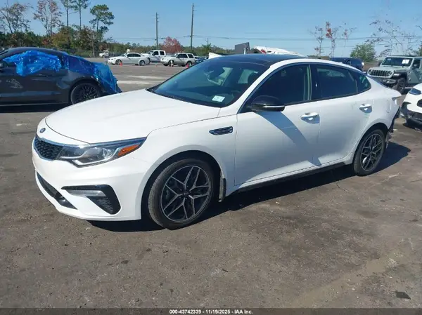 5XXGT4L30LG443304 2020 KIA OPTIMA - Image 2