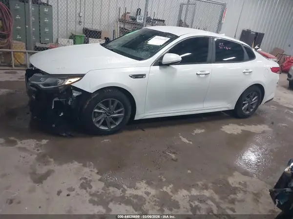 5XXGT4L30LG447188 2020 KIA OPTIMA - Image 2