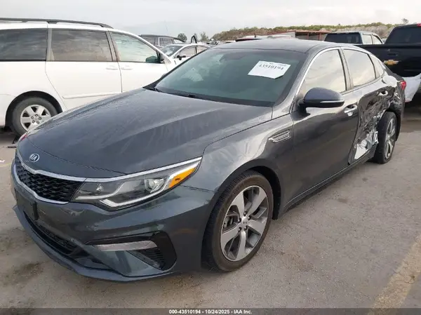 5XXGT4L30LG449328 2020 KIA OPTIMA - Image 2