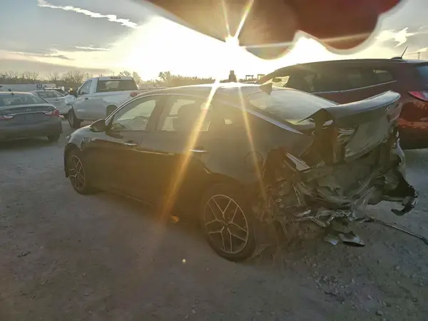 5XXGT4L30LG451158 2020 KIA OPTIMA - Image 2