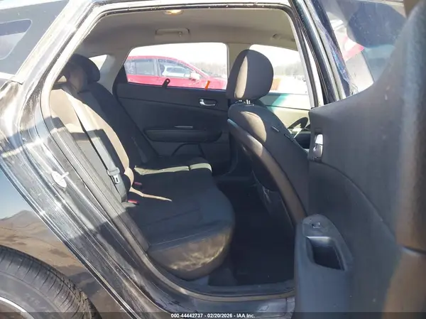 5XXGT4L31GG002948 2016 KIA OPTIMA - Image 8