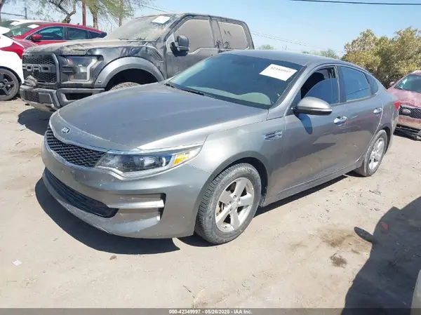 5XXGT4L31GG025565 2016 KIA OPTIMA - Image 2
