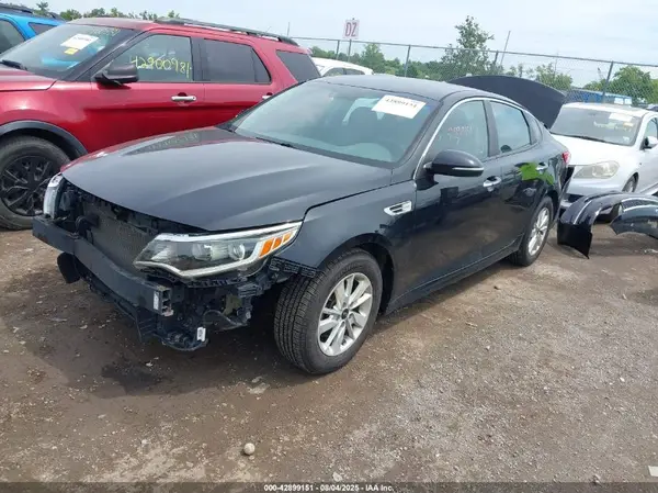 5XXGT4L31GG025792 2016 KIA OPTIMA - Image 2