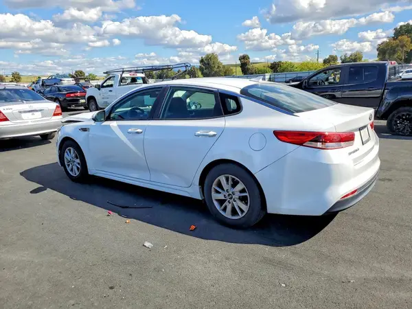 5XXGT4L31GG025999 2016 KIA OPTIMA - Image 2