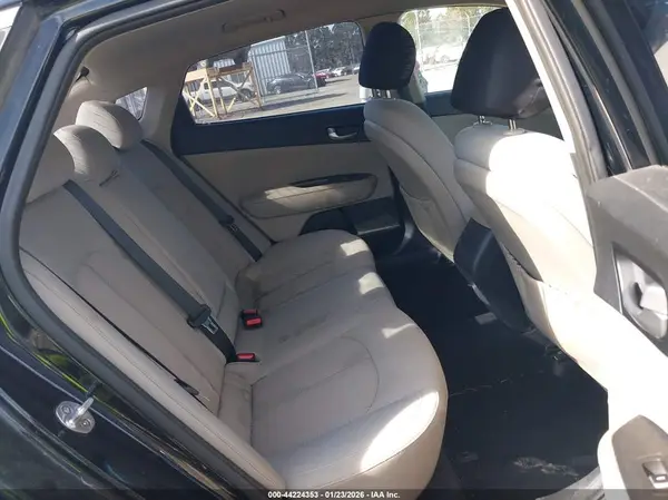 5XXGT4L31GG031558 2016 KIA OPTIMA - Image 8