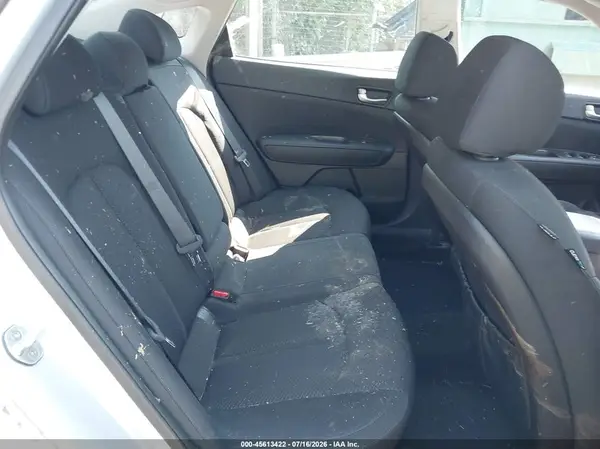 5XXGT4L31GG033729 2016 KIA OPTIMA - Image 8