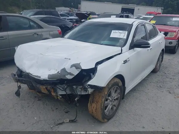 5XXGT4L31GG033780 2016 KIA OPTIMA - Image 2