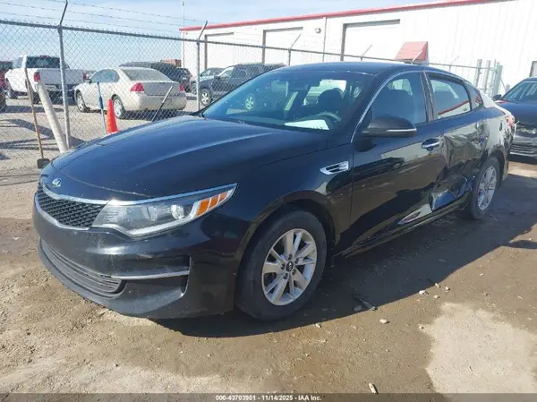 5XXGT4L31GG036131 2016 KIA OPTIMA - Image 2